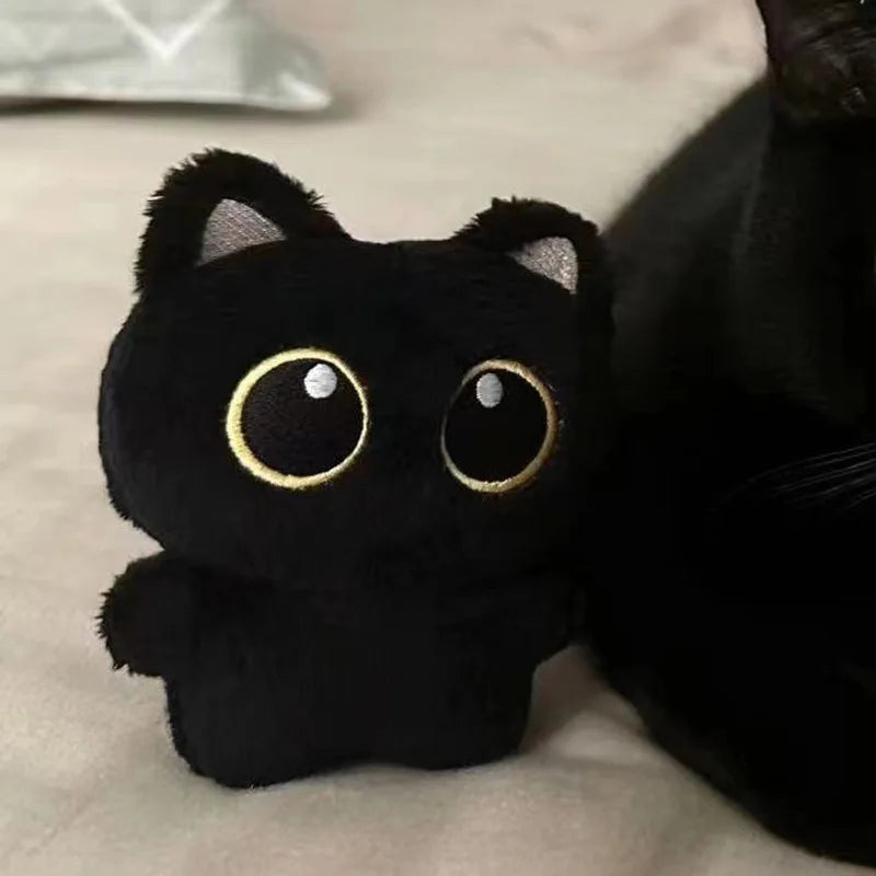 Peluche Chat Noir Mignon – Petit Pendentif Câlin 10 cm